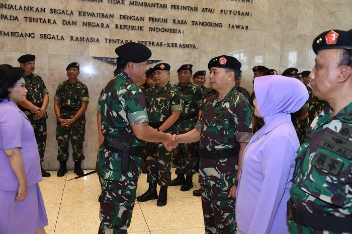Panglima TNI Terima Laporan Kenaikan Pangkat 15 Perwira Tinggi