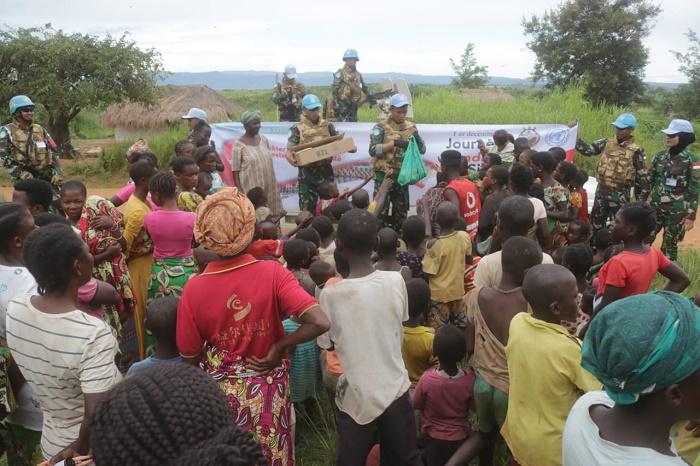 Hari AIDS Sedunia, Satgas TNI Konga XXXIX-B Bakti Sosial di Kongo Africa