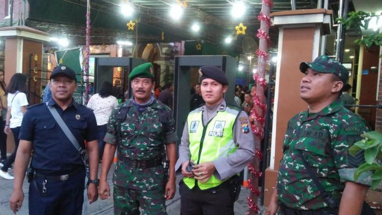 Aparat TNI-Polri Kawal Misa Malam Natal