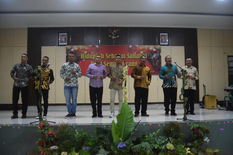 Rayakan Natal, Yon Armed 12 Kostrad Usung Tema Sahabat Bagi Semua