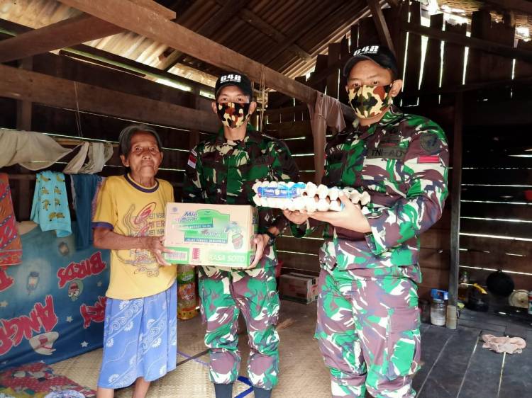Peringati Hari Juang TNI AD, Satgas Pamtas Yonif 642 Gelar Sunatan Gratis dan Bagikan Sembako