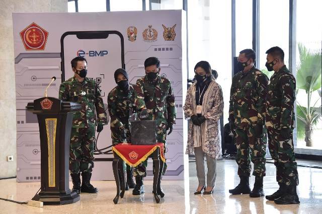 Panglima TNI Resmikan Aplikasi e-BBM, Digitalisasi Pengelolaan Bahan Bakar Minyak dan Pelumas di Lingkungan TNI