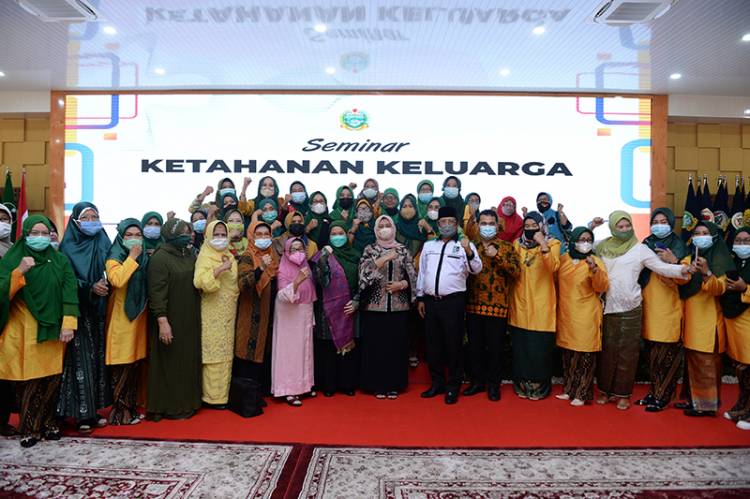 Ketua TP PKK Sumut Nawal Lubis Buka Seminar Ketahanan Keluarga, Berharap Ada Solusi Penguatan Digital