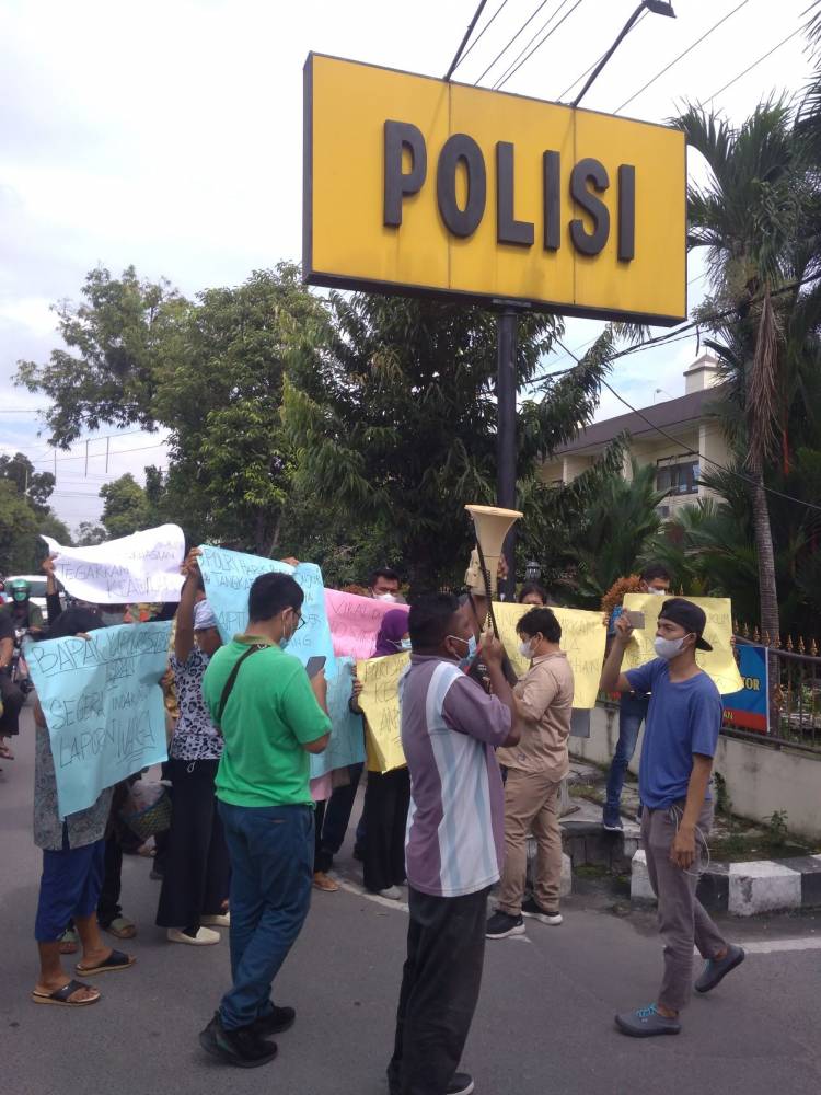  Oknum Polisi Lakukan Penganiayaan, Warga Patumbak Geruduk Mapolrestabes Medan