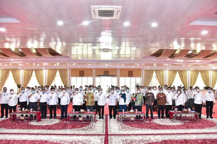 Edy Rahmayadi Kukuhkan Empat TKPSDA, Minta Persoalan Sungai Ditangani dengan Serius