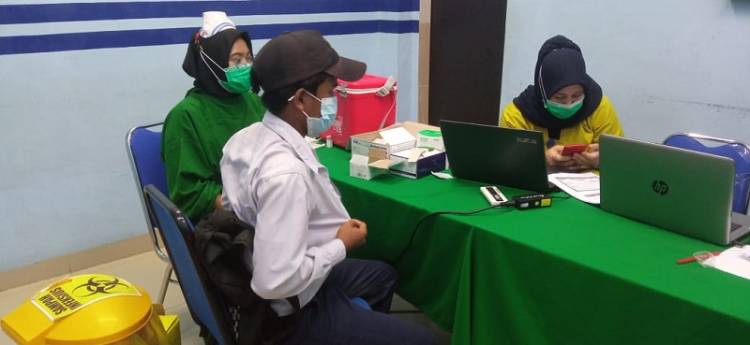 Polsek Medan Timur Gelar Vaksinasi Covid-19 Bagi Pelajar