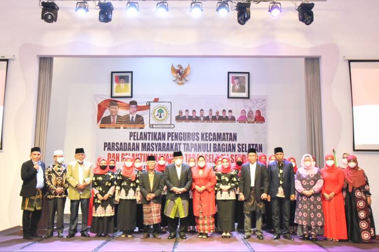 Delapan Pengurus Kecamatan PM Tabagsel dan Wanita Tabagsel Kabupaten Deli Serdang Dikukuhkan
