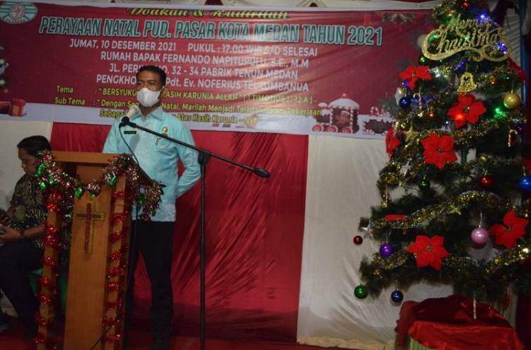 Perayaan Natal di PUD Pasar Medan, Para Pegawai Diajak Perkuat Kolaborasi untuk Hadapi Tantangan 2022