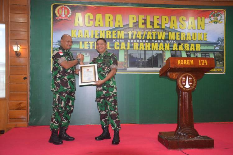 Danrem 174 Merauke Melepas Kaajenrem 174/ATW