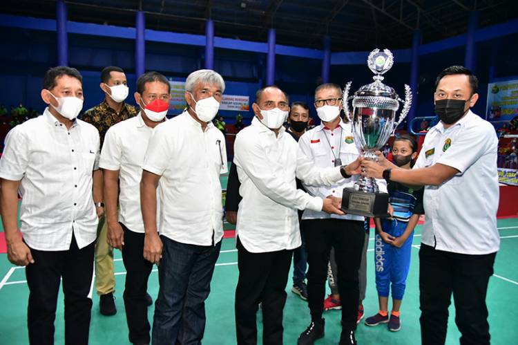 Edy Rahmayadi Tutup Kejuaraan Bulutangkis Tingkat Provinsi Sumut Tahun 2021, Ingatkan Persiapan Merebut Medali di PON 2024 Mendatang