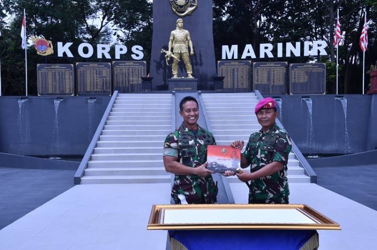 Panglima TNI Kunker ke Ksatrian Hartono Marinir Cilandak, Apresiasi Korps Marinir Yang Selalu Mendapat Pujian