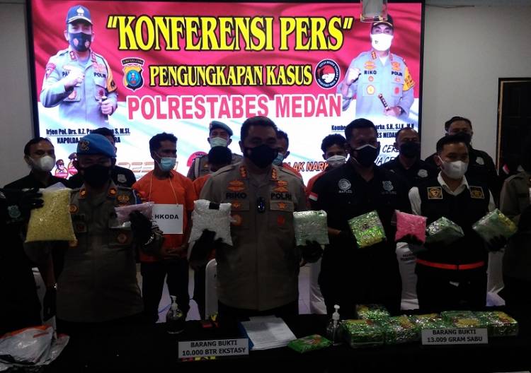 Polisi Tangkap Empat Pelaku Sindikat Jaringan Narkotika Internasional di Medan, 13 Kilo Sabu dan 10 Ribu Pil Ekstasi Disita