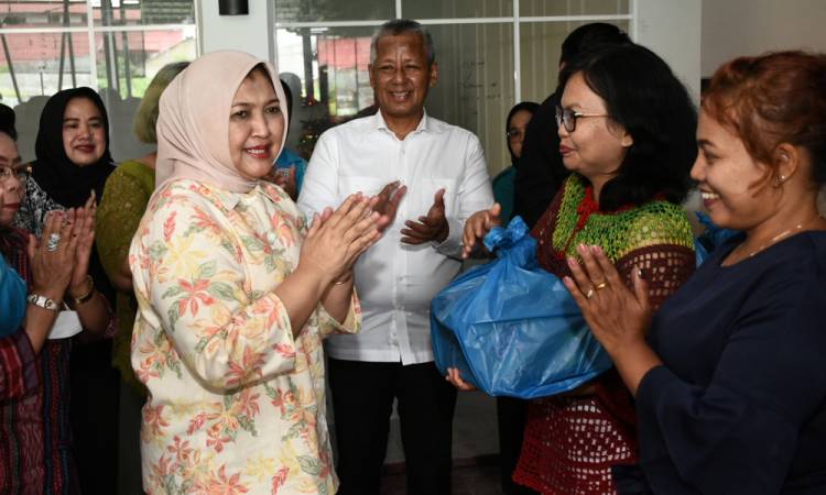 Nawal Lubis Puji Peran Ibu Topang Perekonomian di Masa Pandemi