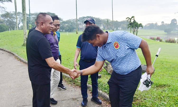 Pastikan Kesiapan PON 2024, Edy Rahmayadi Tinjau Kejurnas Golf Amatir di Royal Sumatera Golf Course