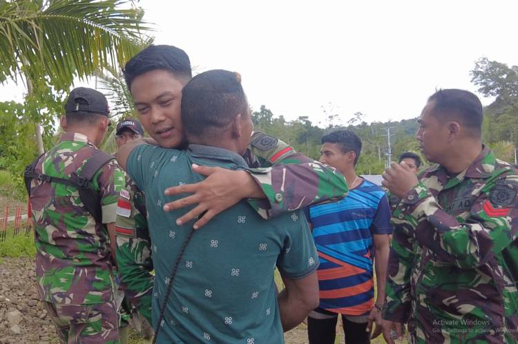 Pos Satgas Direlokasi, Isak Tangis Warga Mausuane Pecah