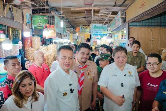 Hasil Peninjauan Menko Perekonomian dan Menperin di Pusat Pasar, Harga Masih Stabil, Stok Bapok Aman