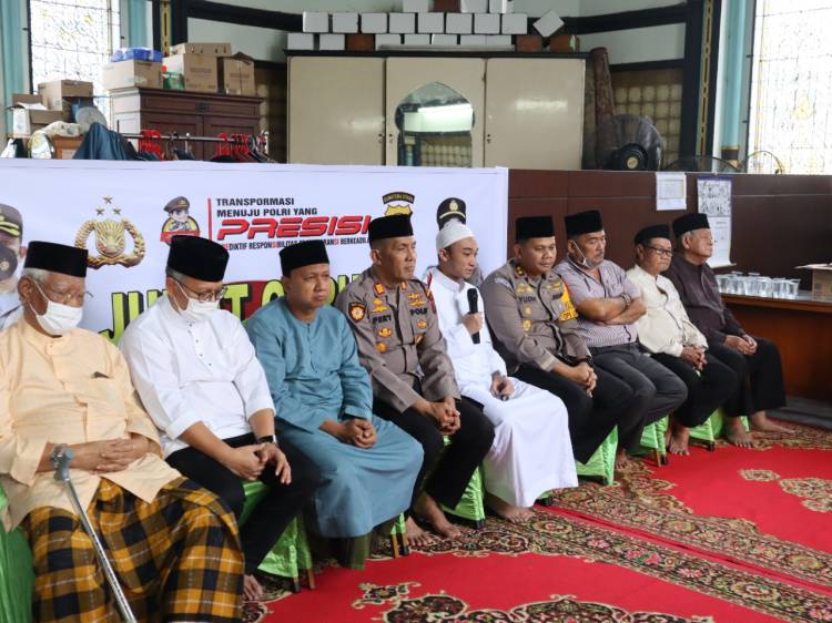 Jumat Curhat, Wakapolrestabes Medan Sambangi Masjid Raya Al-Matsun &nbsp;