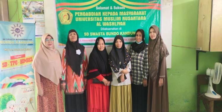 Membangun Keterampilan Mengajar Bahasa untuk Siswa SD dengan Strategi Pendekatan Komunikatif