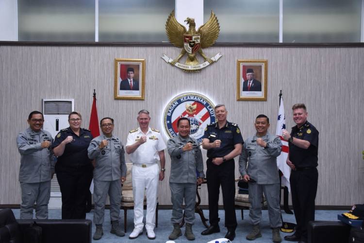  Kepala Bakamla RI Terima Courtesy Call Wakil Komisioner ABF