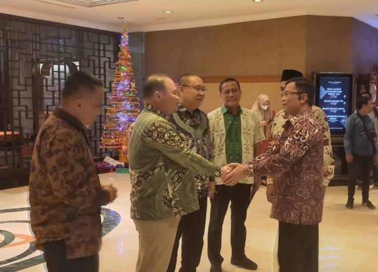 Ketua KADIN Medan Arman Chandra Hadiri Pisah Sambut Kapolrestabes Medan