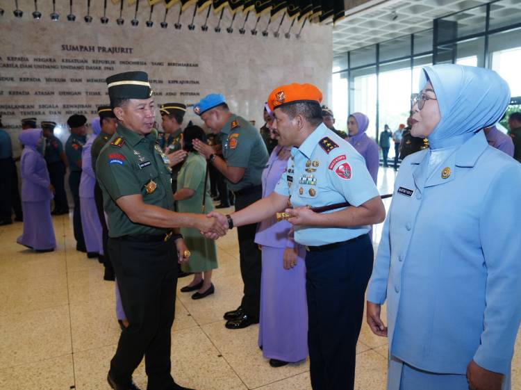 Panglima TNI Terima Laporan Korps Kenaikan Pangkat 12 Perwira Tinggi TNI