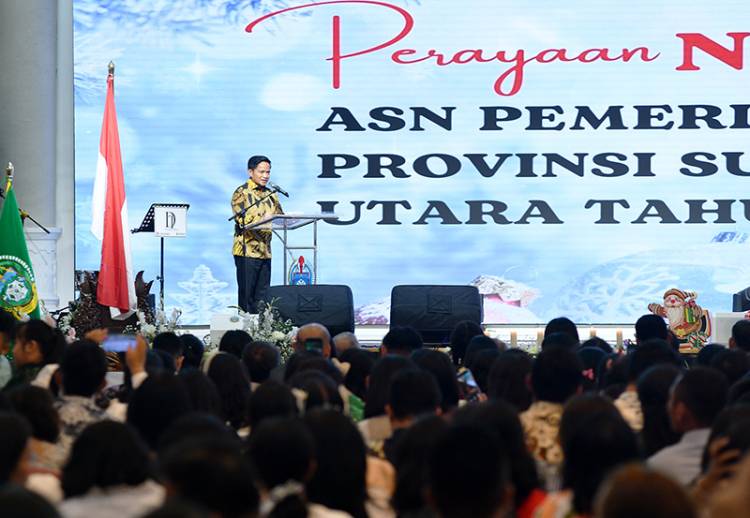 Hadiri Natal ASN Pemprov Sumut, Pj Gubernur Sebut Melayani Rakyat Termasuk Ibadah
