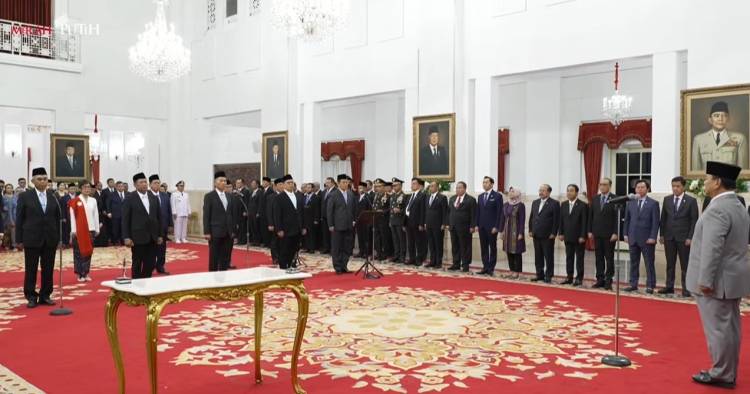 Pimpinan dan Dewas KPK Mengucapkan Sumpah Janji di Hadapan Presiden