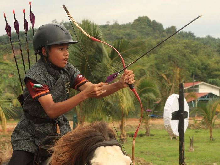 Atlet Horseback Archery Indonesia Rajai Liga Memanah Berkuda Malaysia