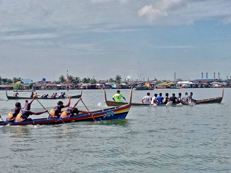 Pemko Medan Dukung Perlombaan Dayung Sampan Pesisir