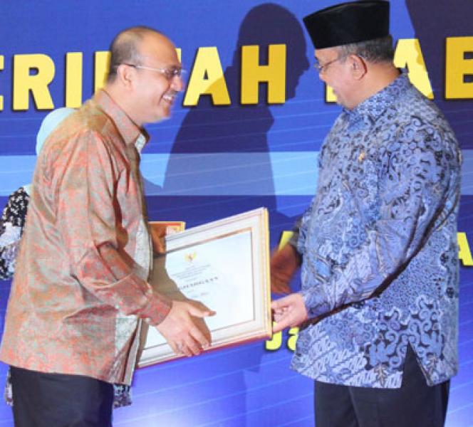 Medan Raih Penghargaan Akuntabilitas Kinerja