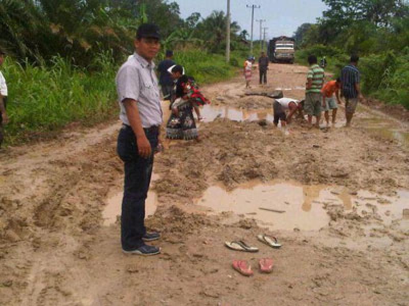 Dinas PU Madina Harus Perhatikan Kualitas dan Kuantitas Proyek