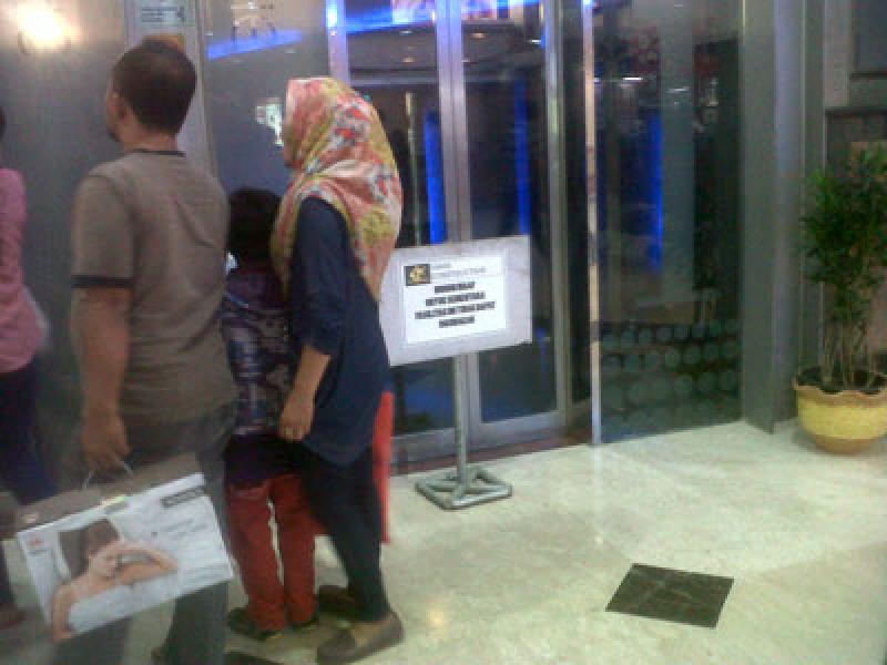 Lift Plaza Medan Fair Macet