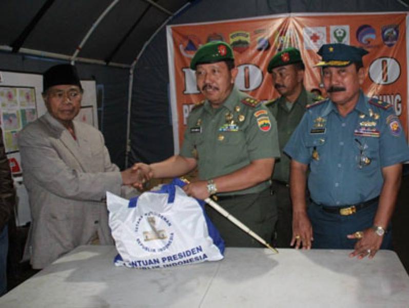 8.000 Paket Bantuan SBY Tiba di Karo