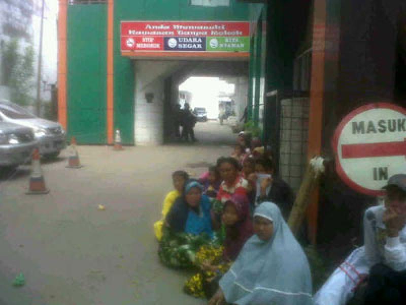 Kepala Dinas, Kami Lapar dan Butuh Makan!