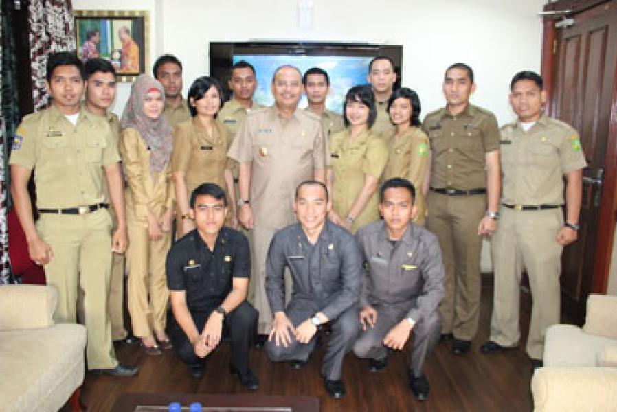 Purna Praja Jangan Pernah Melawan Atasan