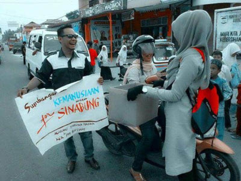 Karang Taruna dan KSR PMI BLU STAI Madina Galang Dana Untuk Korban Sinabung