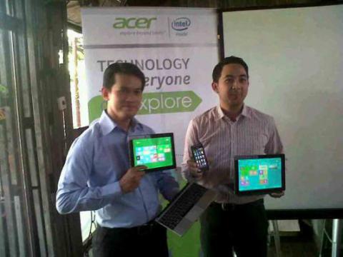 Acer Perkenalkan Notebook Hybrid One 10 dan Smartphone Liquid Z205