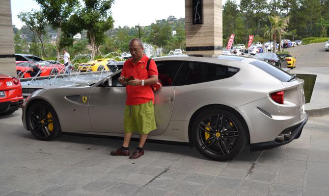 Donal Sihombing Putra Humbahas Koleksi 3 Mobil Ferrari