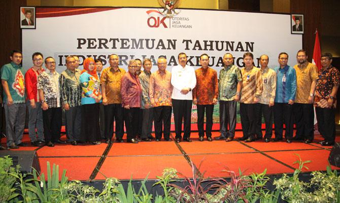 Plt Gubernur Sumut Minta Industri Jasa Keuangan Turunkan Suku Bunga