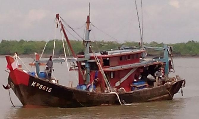 TNI AL Amankan Kapal Berbendera Malaysia di Perairan Tanjung Balai Asahan, 1 ABK WN Myanmar Tewas Tertembak
