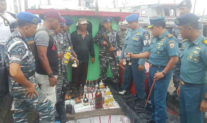 TNI AL Tangkap Kapal Pembawa Miras Asal Malaysia di Perairan Asahan