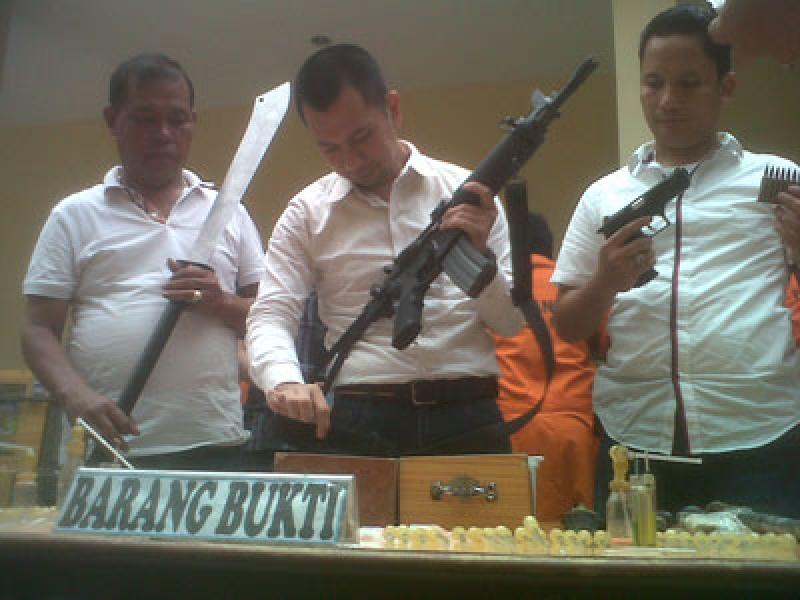 Polisi Selidiki Airsoft Gun Yang Ditemukan di Rumah Oknum Ketua OKP Kampung Kubur Medan
