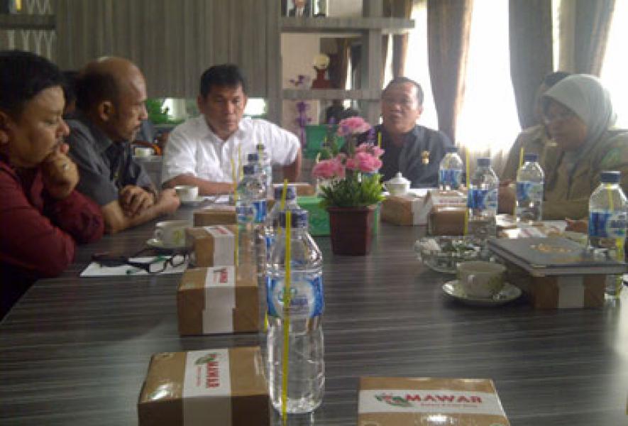 Komisi D DPRD Medan Minta Dinas Pertamanan Tertibkan Papan Reklame Manyalah