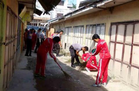 Polres Batu Bara Kerja Bakti di Pajak Delima Indrapura