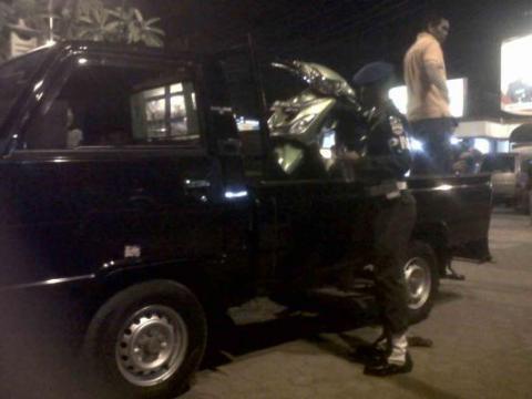 Puluhan Pria Bercelana Loreng Datangi Mapolsek Medan Baru