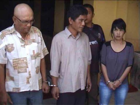 Sindikat Copet di Angkot Dengan Modus Pijat Disikat