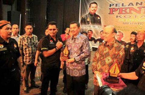 Tengku Erry Apresiasi Koperasi Pendawa Kembangkan Industri Kreatif
