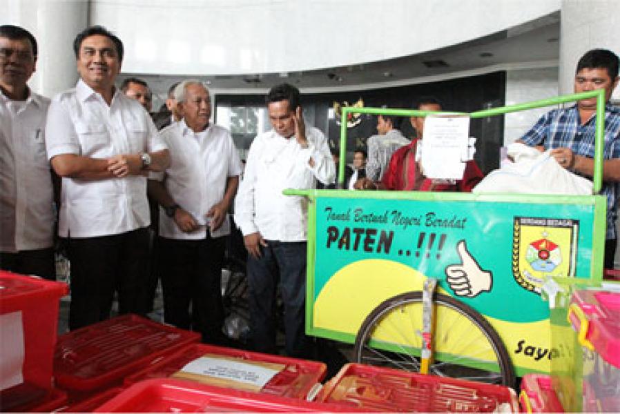 ESJA Bawa Gerobak Paten ke MK