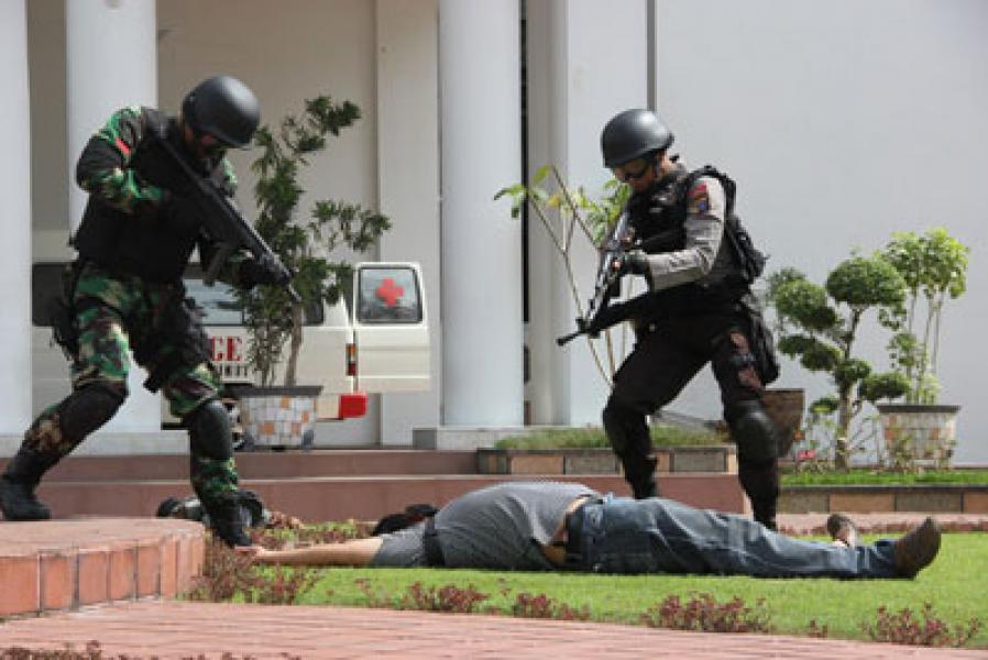 TNI/Polri Latihan Gabungan Antisipasi Teroris
