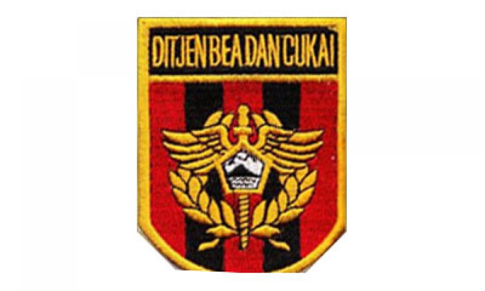 Bea dan Cukai Belawan Musnahkan Ribuan Bal Pakaian Bekas